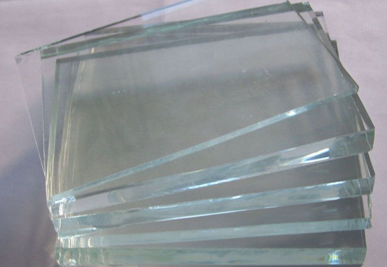 แก้วกลมมุม Ultra Clear เหล็กต่ํากระชับกระชับกระจกด้วยอัตราการระเบิดของตัวเองต่ํา