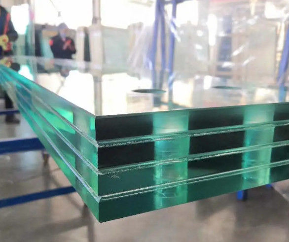 ขายปลีก 6.38mm~40.28mm PVB กระจกแหลมหมักขนาดที่กําหนดเอง ความหนาตามสั่ง