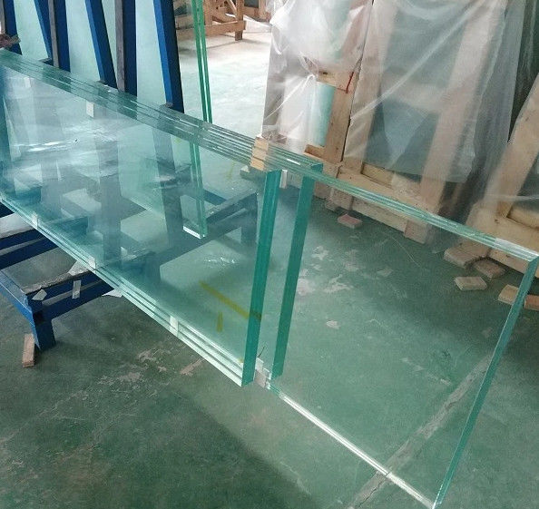 ขายปลีก 6.38mm~40.28mm PVB กระจกแหลมหมักขนาดที่กําหนดเอง ความหนาตามสั่ง