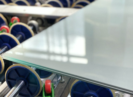 ใบรับรองมาตรฐานออสเตรเลีย AS/NZS 2208: 1996 ใบรับรอง CE กระจกลามิเนตใสและสี ขนาด 6.38 มม. ถึง 13.52 มม.