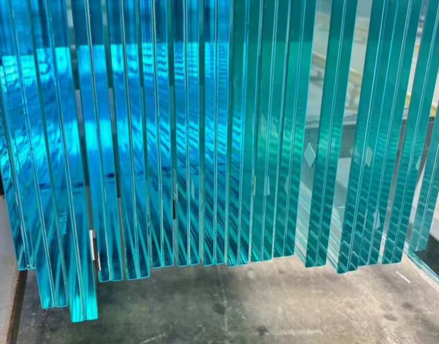 กระจกลามิเนตนิรภัยเทมเปอร์ 4.38 มม. 6.38 มม. 8.38 มม. 10.38 มม. ถึง 10.76 มม. / กระจกลามิเนตเทมเปอร์พร้อม PVB/SGP สำหรับอาคาร/เฟอร์นิเจอร์/ท็อปโต๊ะ/ประตูห้องอาบน้ำ